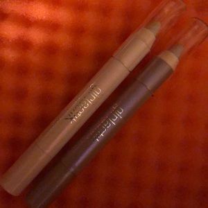 Girlactik 3-in-1 lip sparkle balm